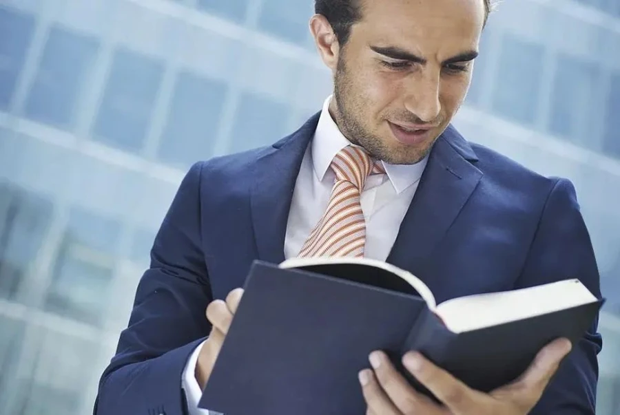 Marketing superficial: La tendencia de usar términos de moda o palabras con valor emocional sin sostén real