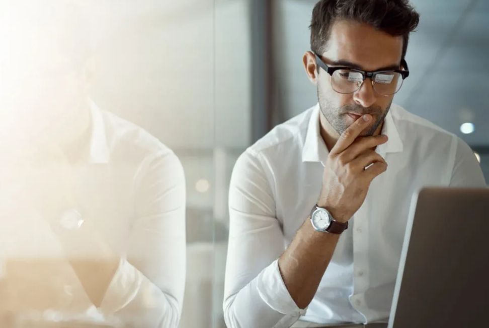 ¿Puede un negocio fracasar si se elige un mal nombre para su marca o empresa?